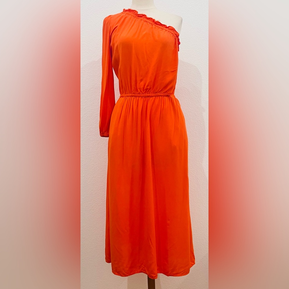 Who What Wear Orange One Shoulder Midi Dress /w pockets and elastic‎ waist.
